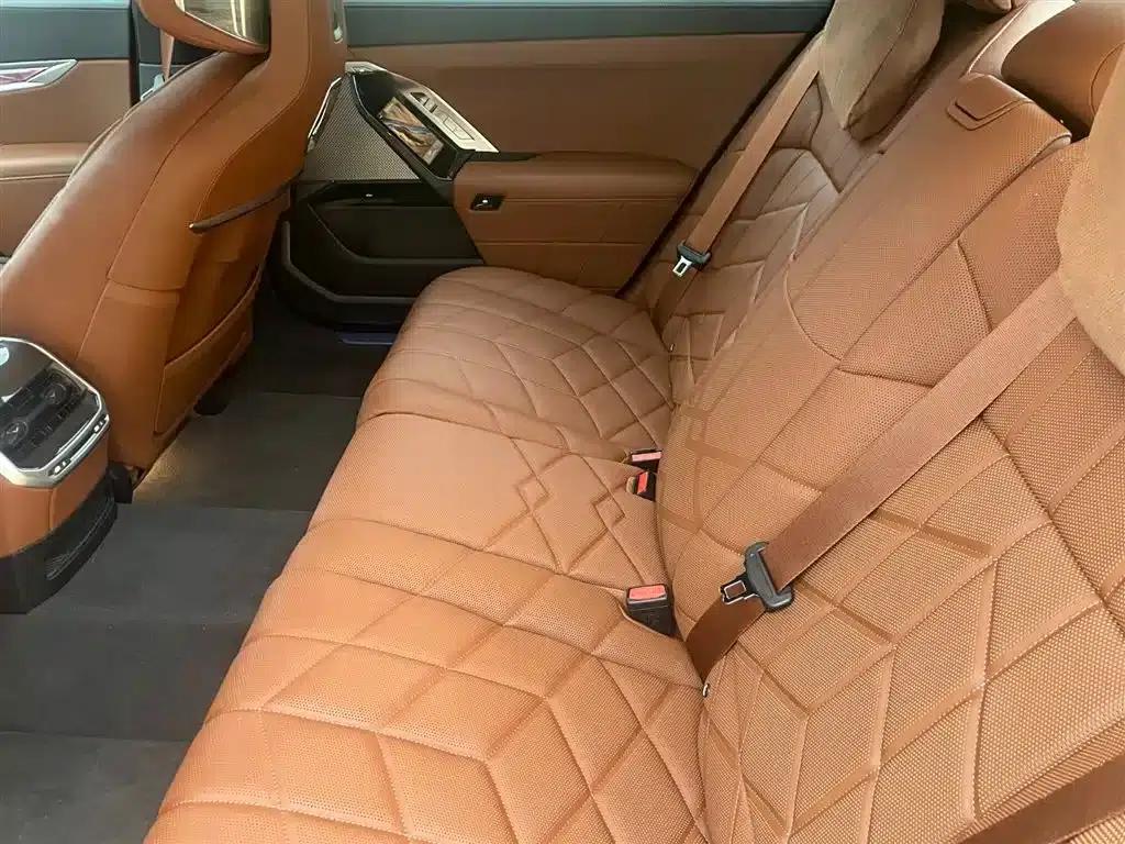 BMW i7 2023 eDrive50L Luxury Package — миниатюра 9