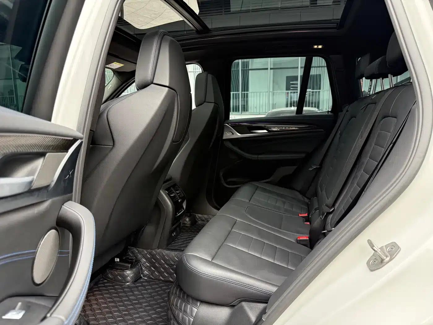 2022 BMW X3 M40i — миниатюра 12