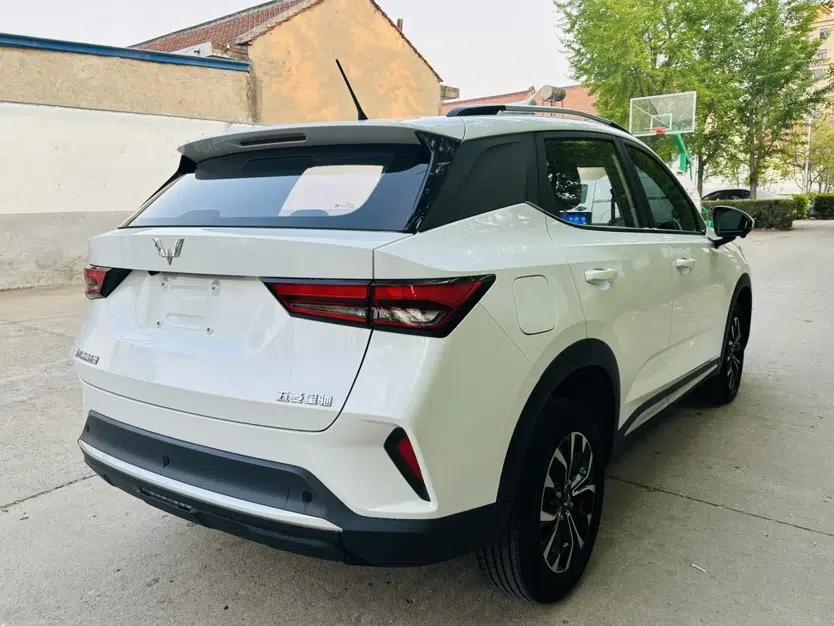 Wuling Alvez 2022 1.5L Manual Free-Style Model — миниатюра 4