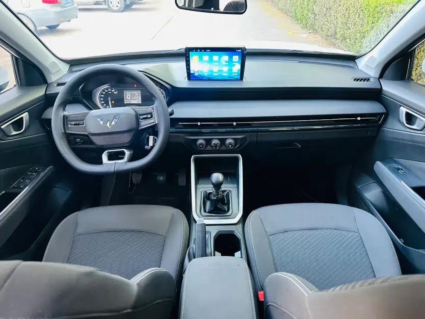 Wuling Alvez 2022 1.5L Manual Free-Style Model — миниатюра 9