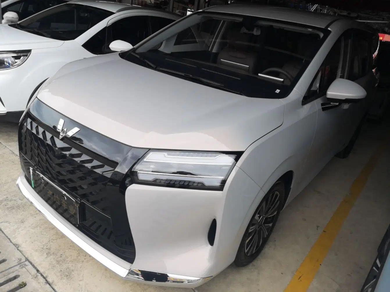 Wuling Starlight 730 2025 Model Plug-in Hybrid 125km Luxury Edition — миниатюра 1