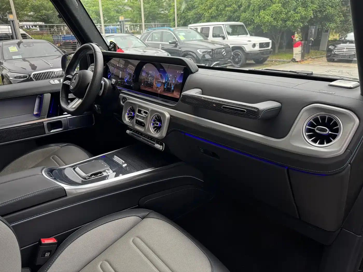 Mercedes-Benz G-Class PHEV 2025 G580 First Edition — миниатюра 20