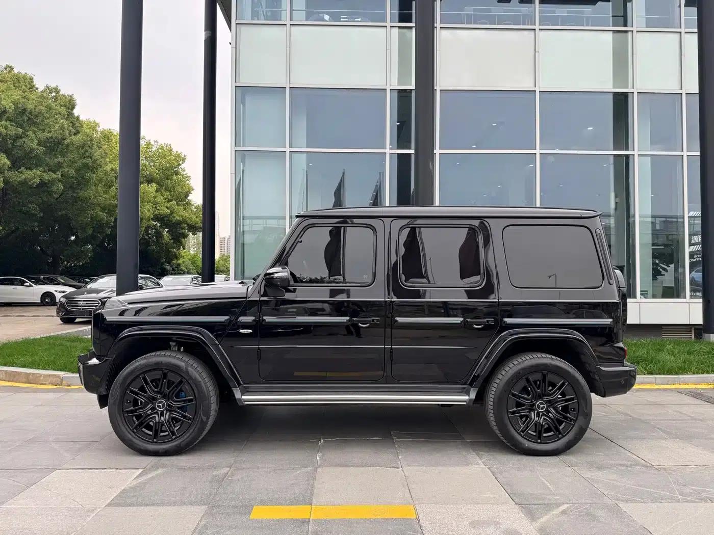 Mercedes-Benz G-Class PHEV 2025 G580 First Edition — миниатюра 4