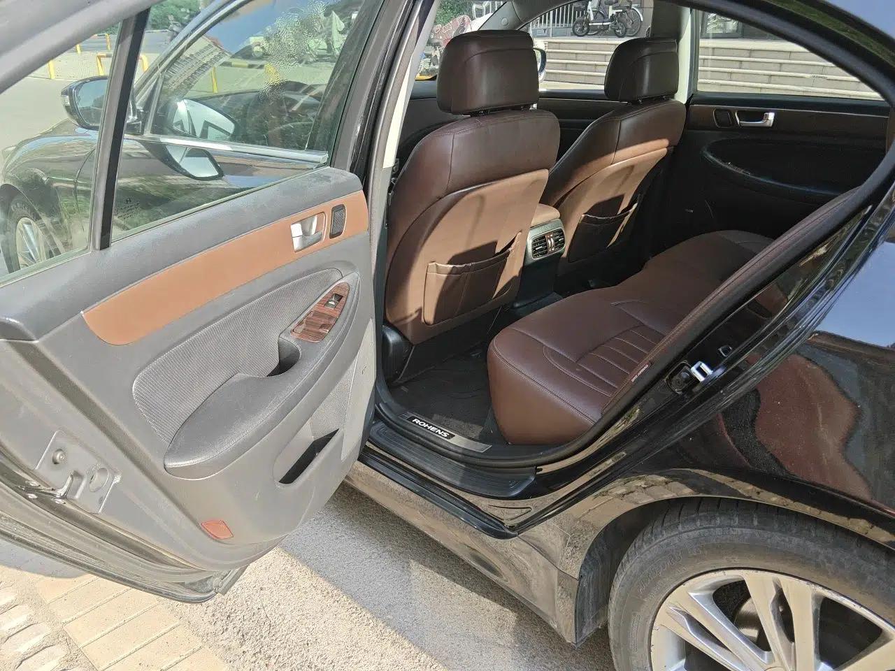 Hyundai Genesis 2012 3.3L GDI Prestige Edition — миниатюра 18