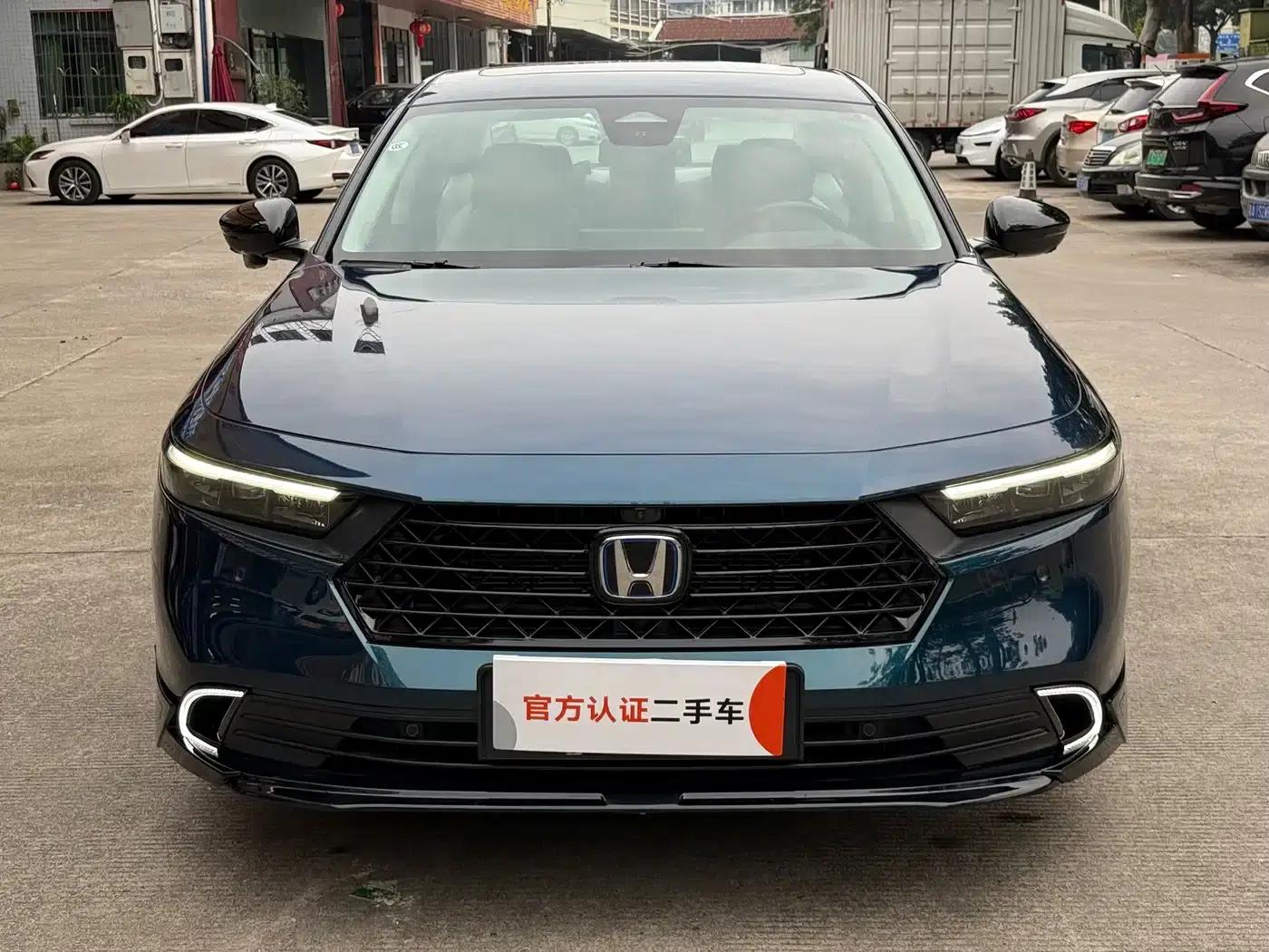 Accord PHEV 2023 2.0L e:PHEV Flagship Edition — миниатюра 2