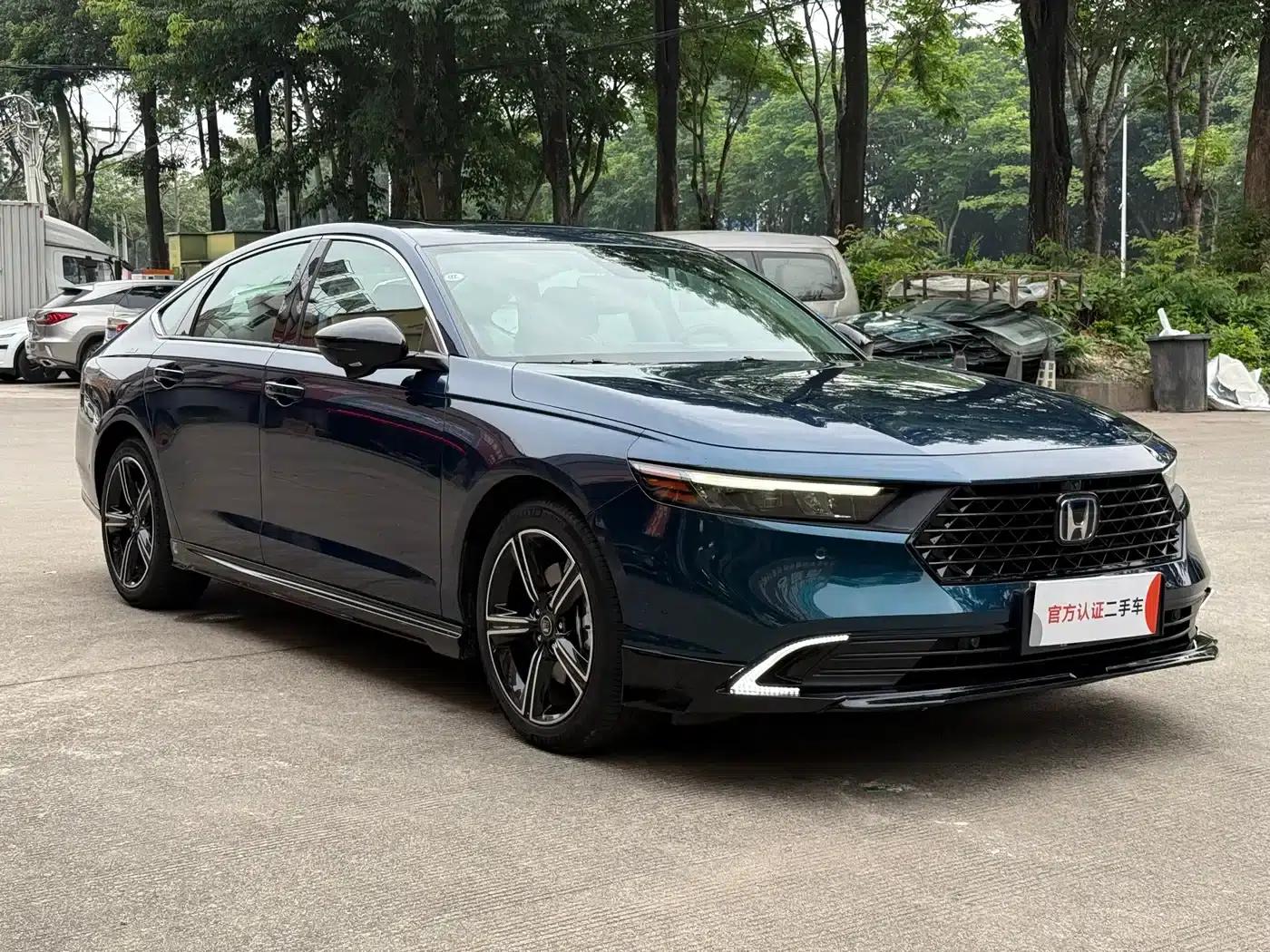 Accord PHEV 2023 2.0L e:PHEV Flagship Edition — миниатюра 3
