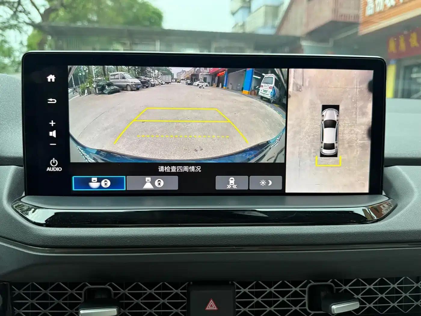 Accord PHEV 2023 2.0L e:PHEV Flagship Edition — миниатюра 23