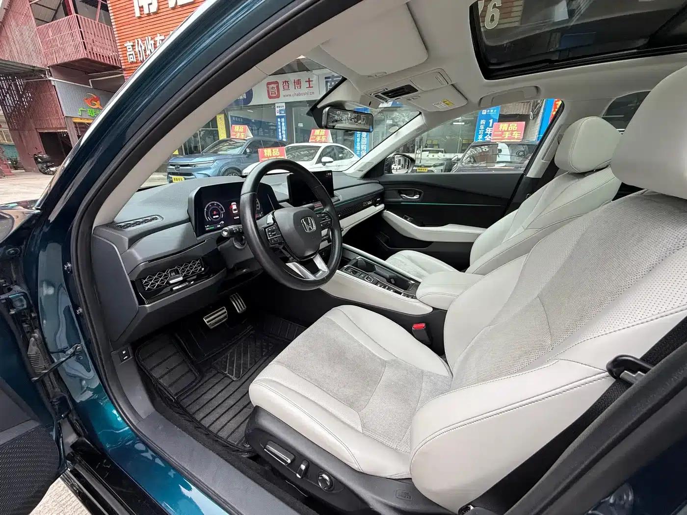 Accord PHEV 2023 2.0L e:PHEV Flagship Edition — миниатюра 7