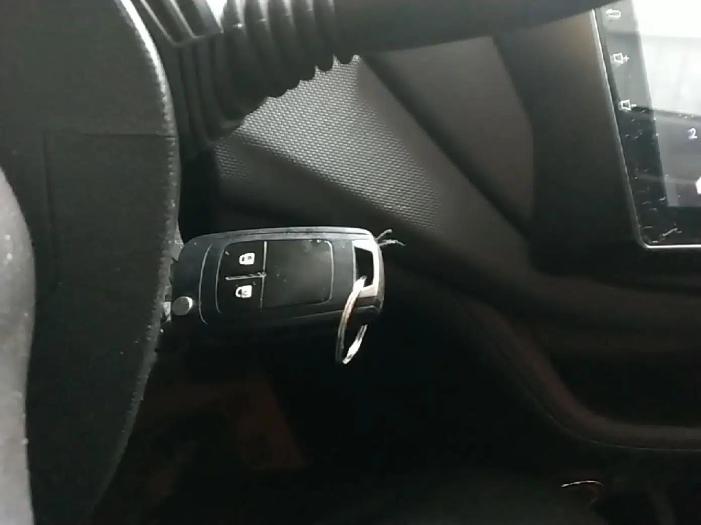 Chevrolet Lova RV 2018 1.5L Automatic Smart Drive Model — миниатюра 12