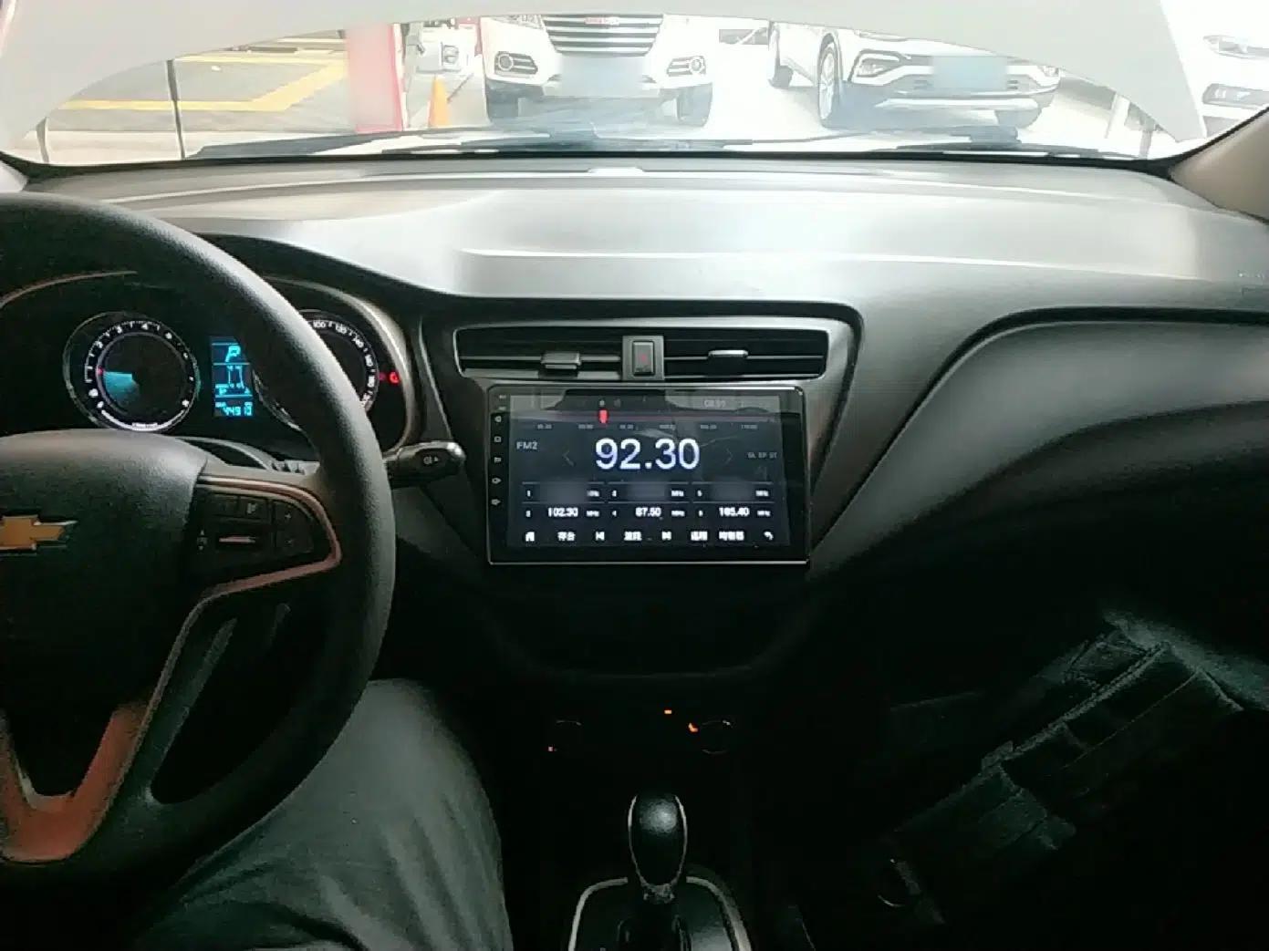Chevrolet Lova RV 2018 1.5L Automatic Smart Drive Model — миниатюра 13