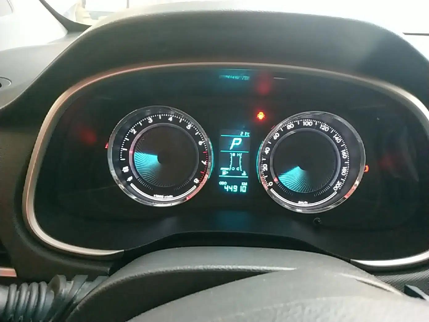 Chevrolet Lova RV 2018 1.5L Automatic Smart Drive Model — миниатюра 15