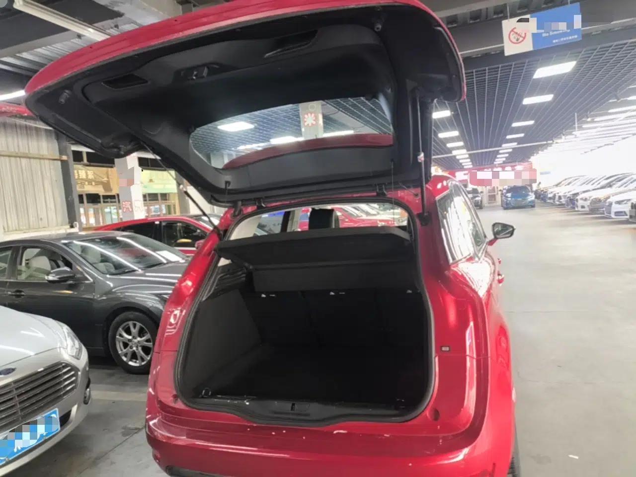 Citroen C4 Picasso 2015 1.6T Fashion Model 5 Seats — миниатюра 22