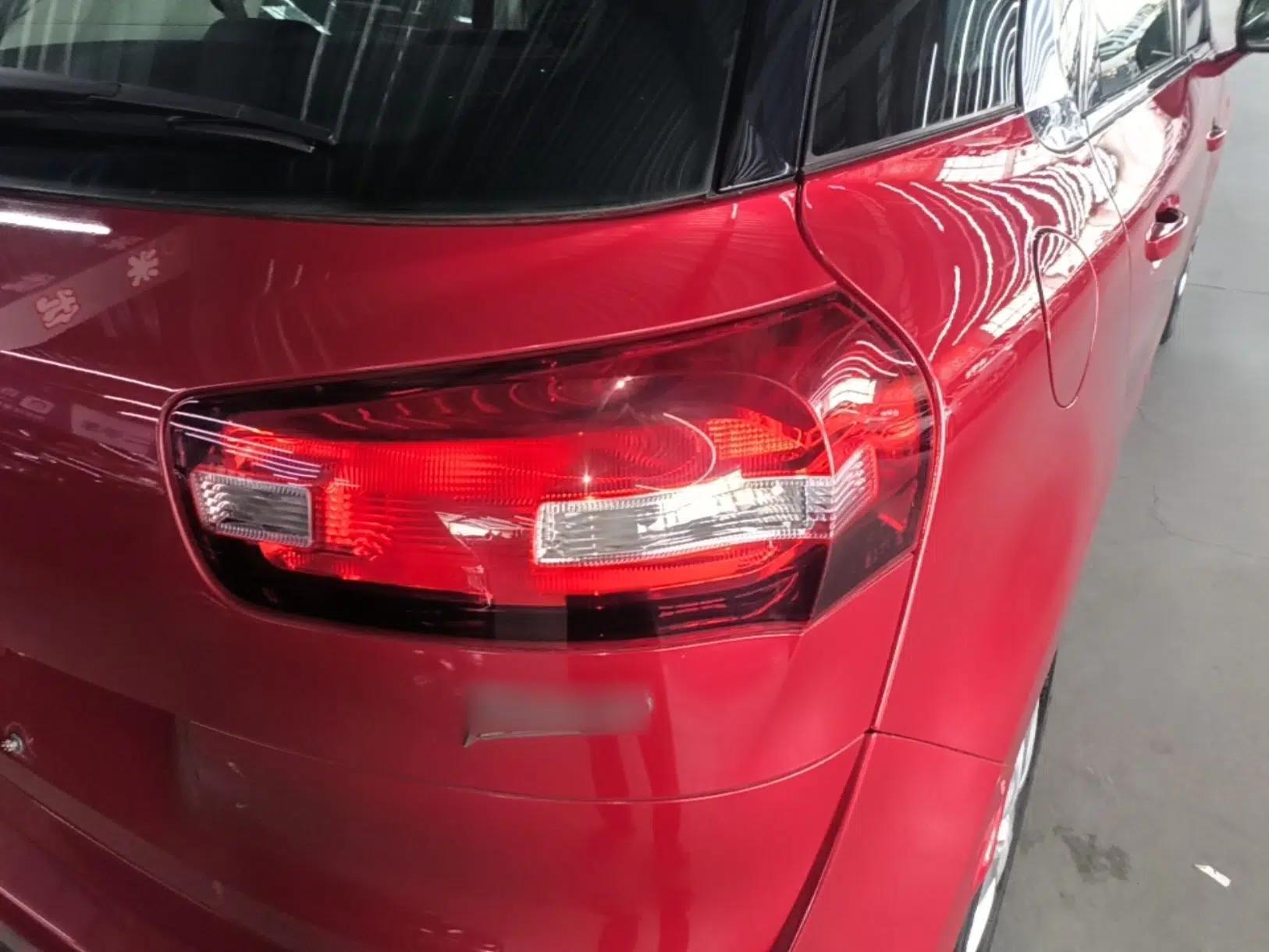 Citroen C4 Picasso 2015 1.6T Fashion Model 5 Seats — миниатюра 7