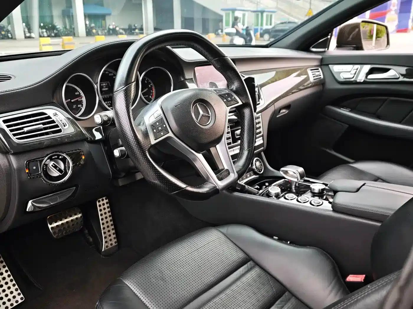 2012 Mercedes-Benz CLS AMG, AMG CLS 63 — миниатюра 13