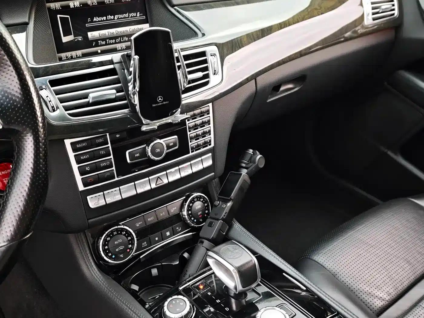 2012 Mercedes-Benz CLS AMG, AMG CLS 63 — миниатюра 17
