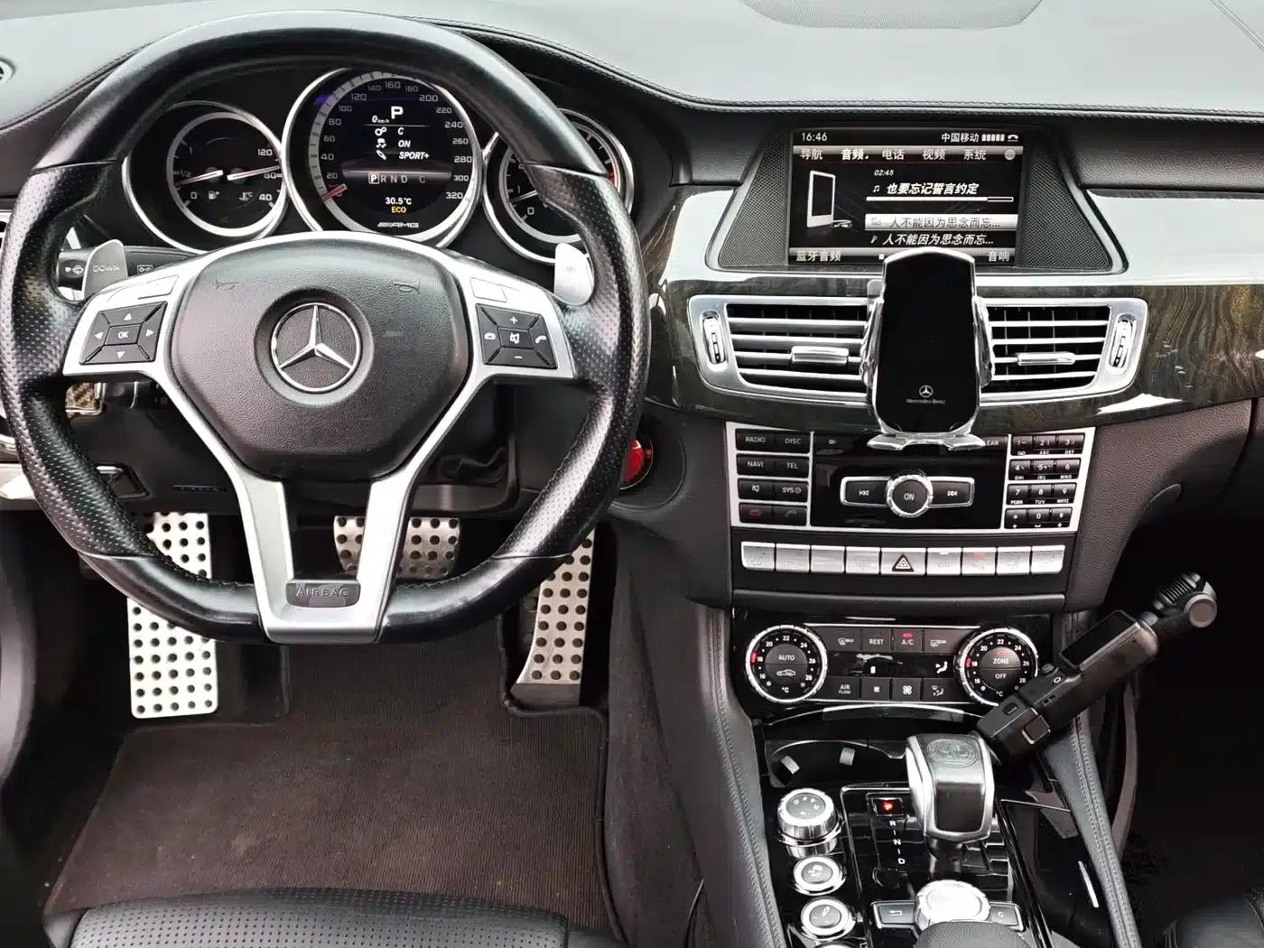 2012 Mercedes-Benz CLS AMG, AMG CLS 63 — миниатюра 21