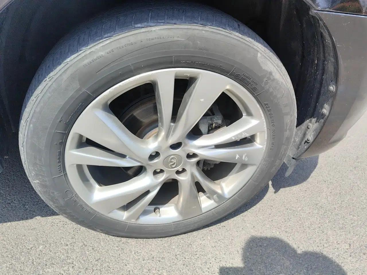 Infiniti JX 2013 JX35 Two-Wheel-Drive Excellence Edition — миниатюра 8