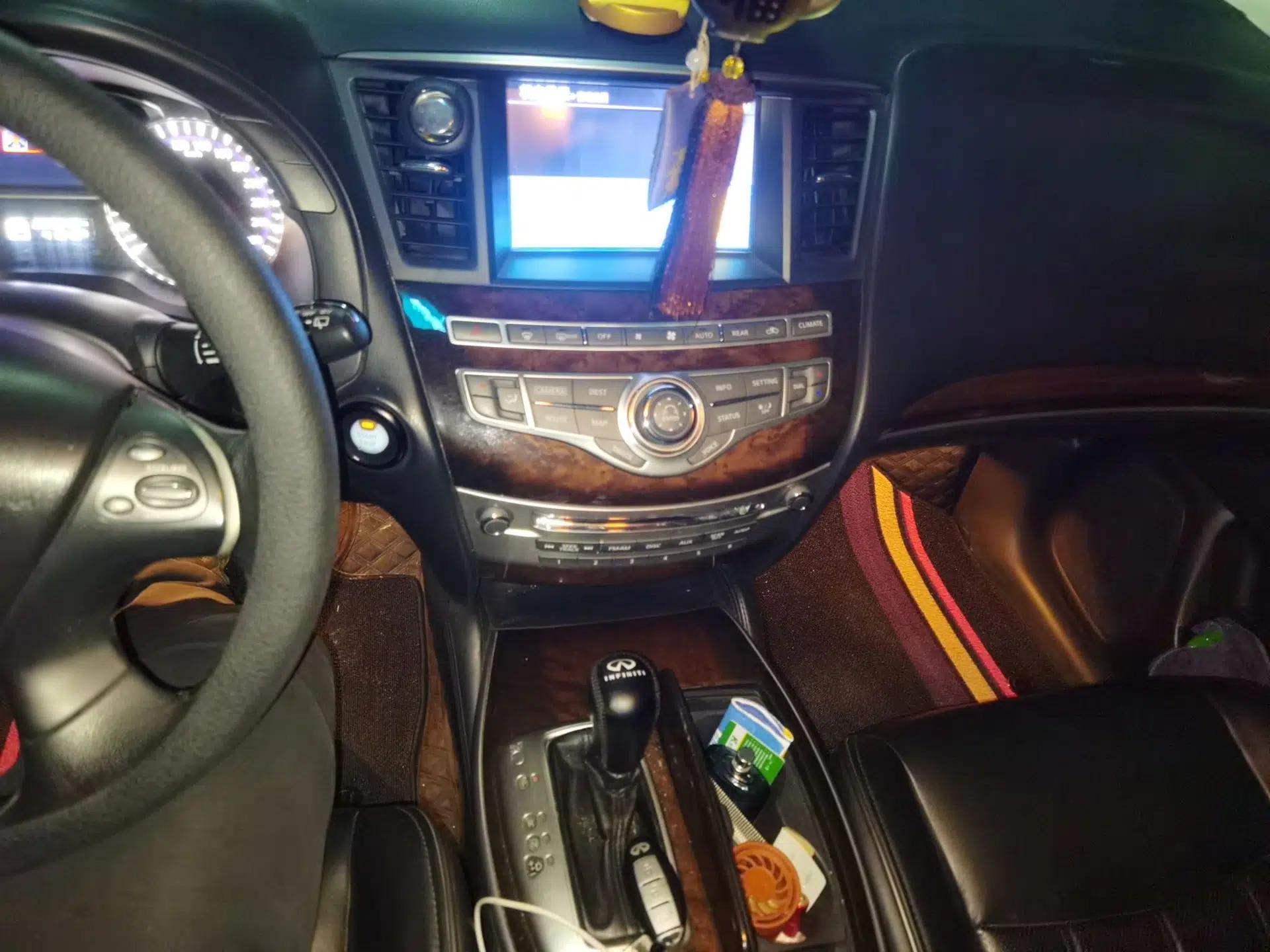 Infiniti JX 2013 JX35 Two-Wheel-Drive Excellence Edition — миниатюра 14