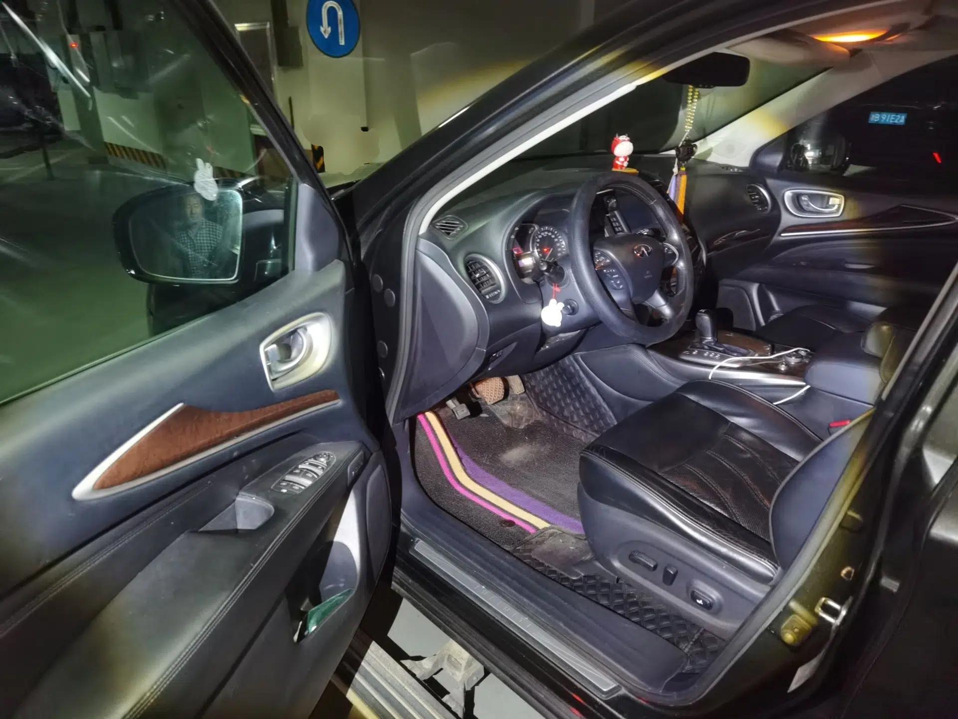 Infiniti JX 2013 JX35 Two-Wheel-Drive Excellence Edition — миниатюра 17
