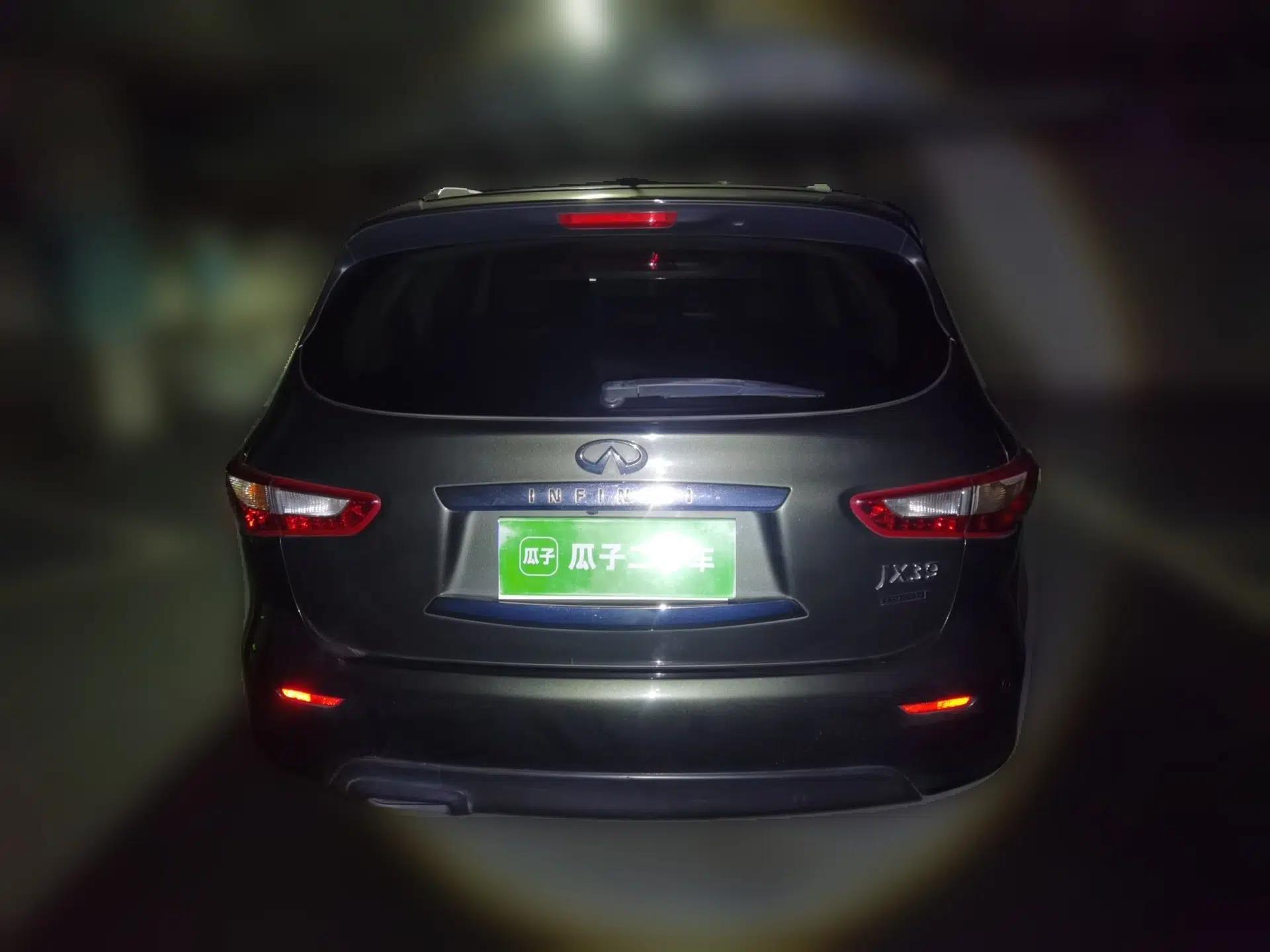 Infiniti JX 2013 JX35 Two-Wheel-Drive Excellence Edition — миниатюра 5