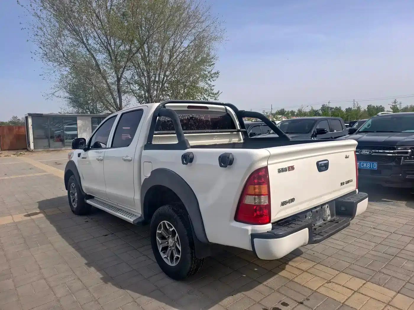 Tunland 2018 2.4L E5 4WD Elite 4G69S4M — миниатюра 6