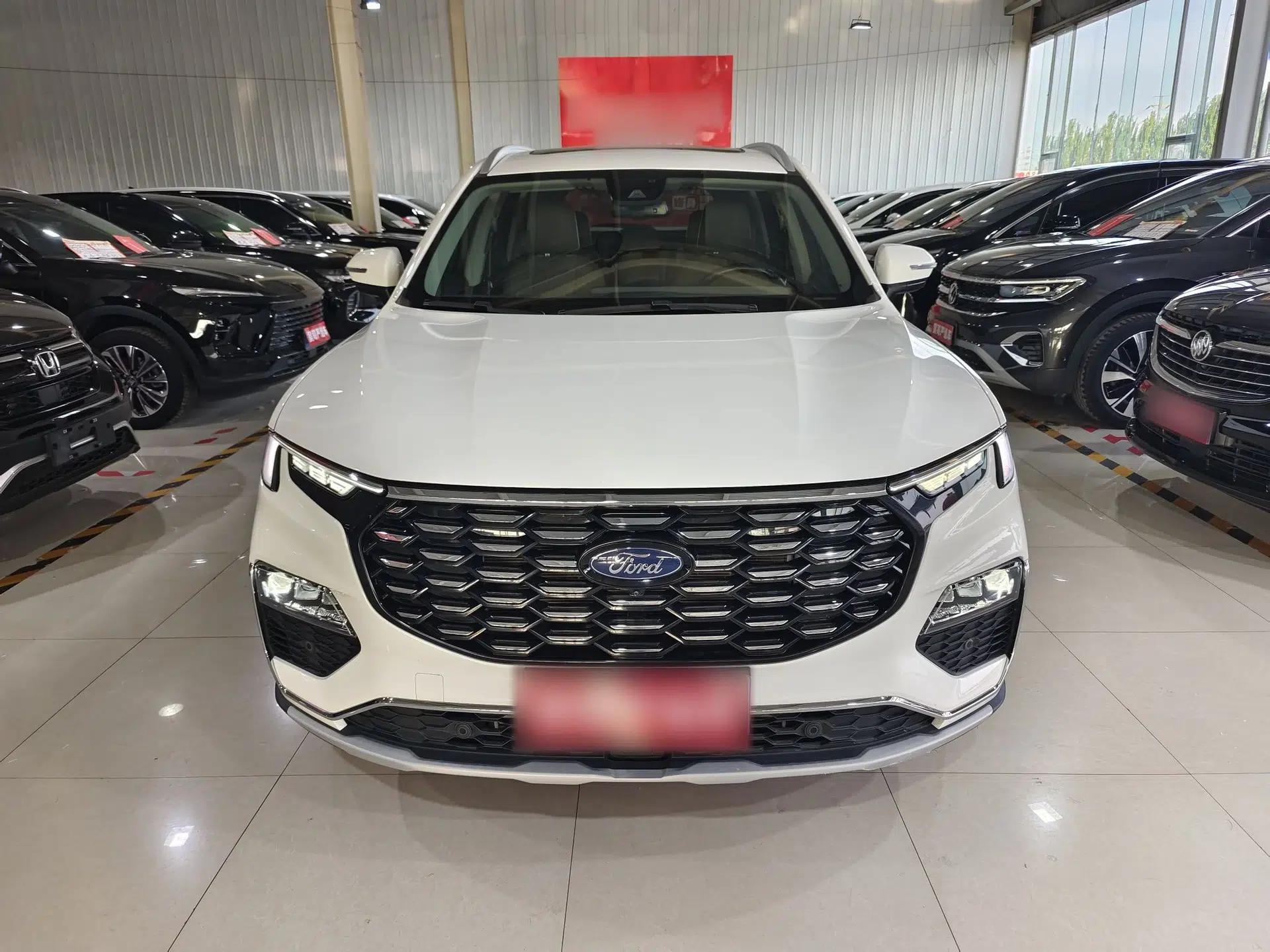 Ford Equator 2023 EcoBoost 225 Premier 7-Seater (2/3/2) — миниатюра 7