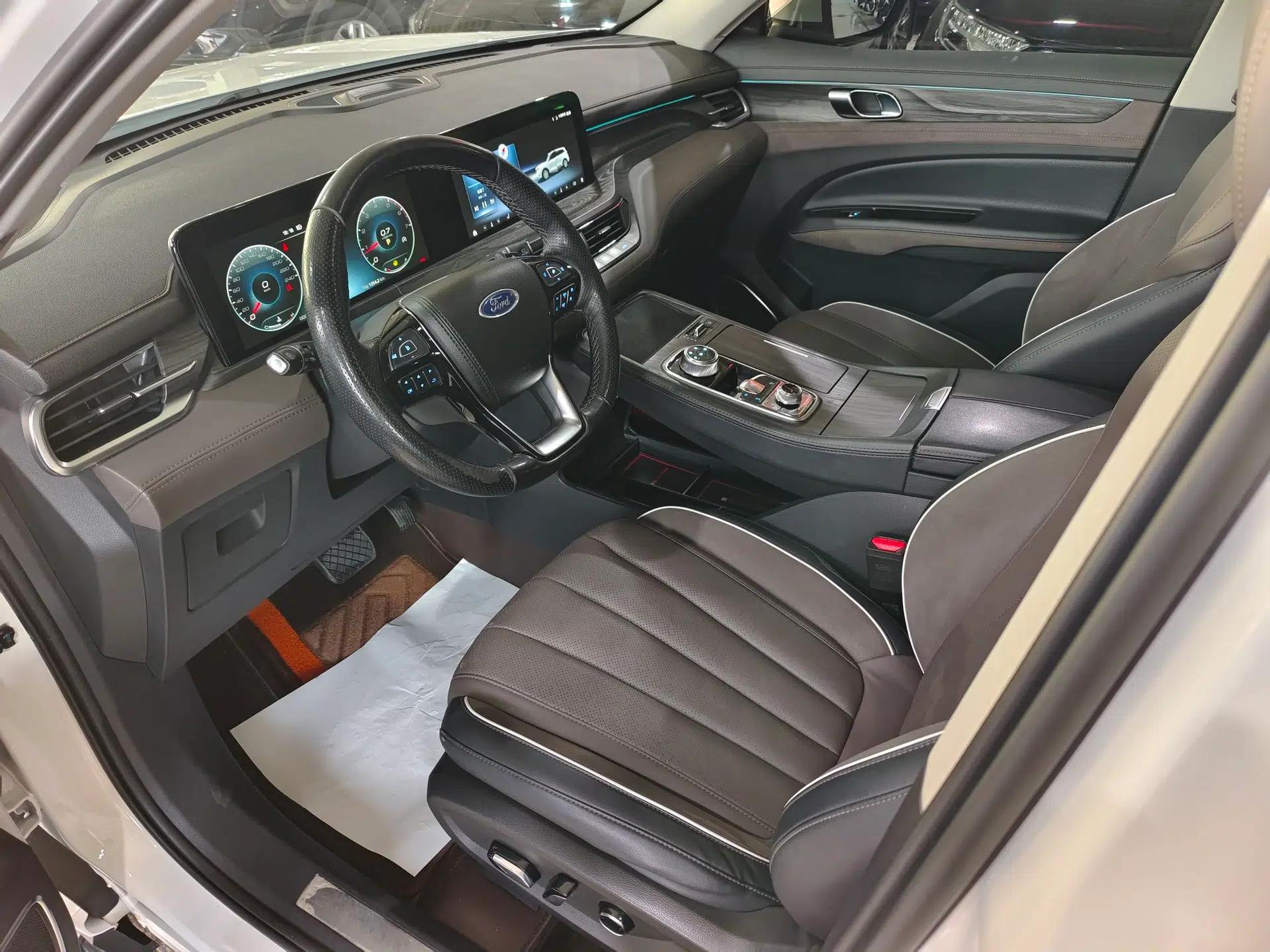 Ford Equator 2023 EcoBoost 225 Premier 7-Seater (2/3/2) — миниатюра 10