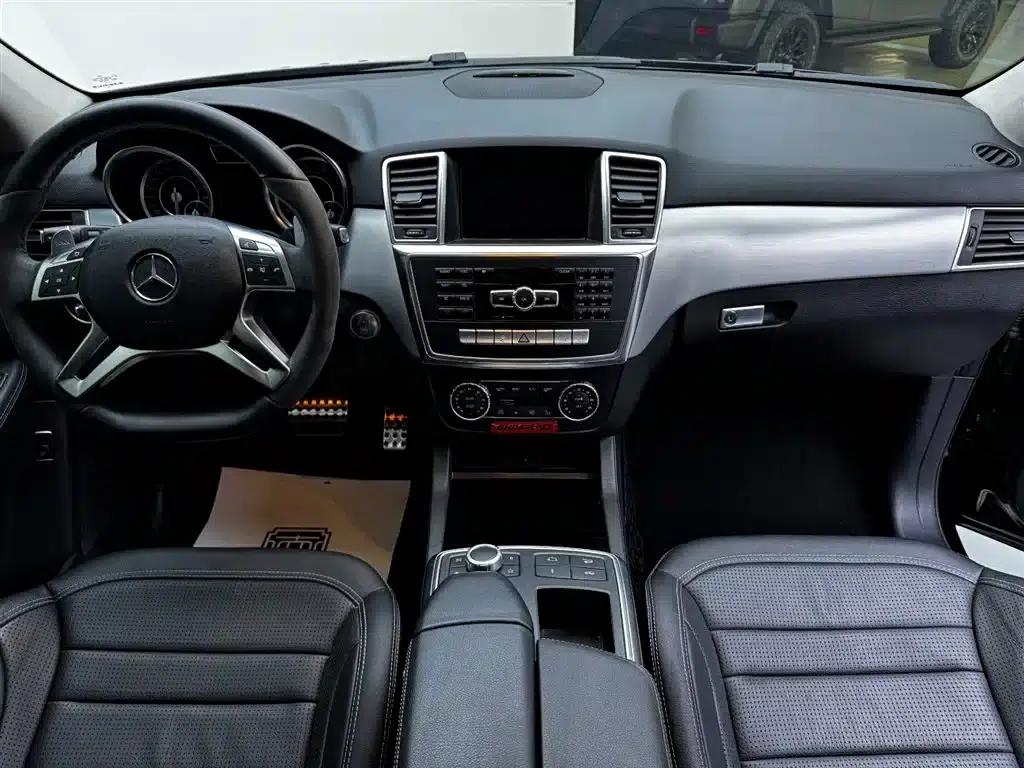 2015 Mercedes-Benz M-Class AMG ML 63 — миниатюра 16