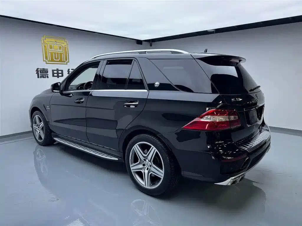 2015 Mercedes-Benz M-Class AMG ML 63 — миниатюра 4