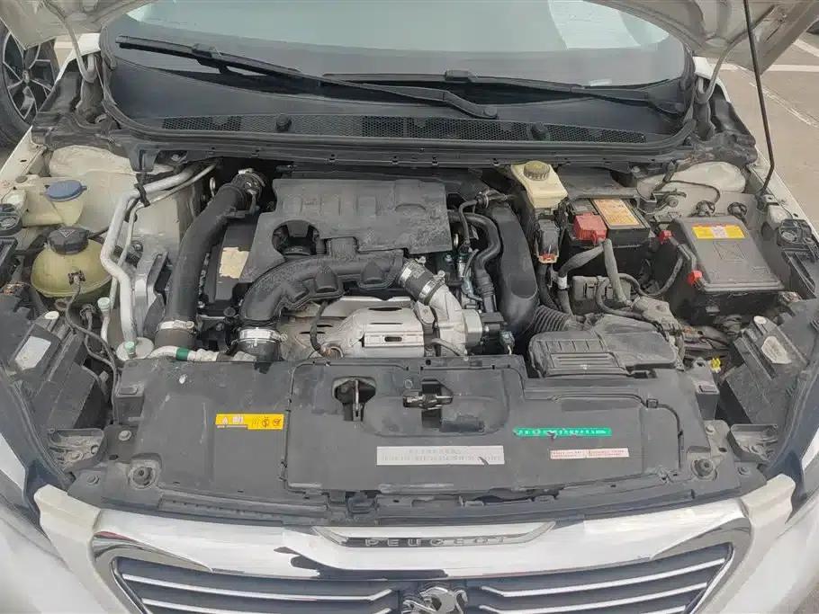 Peugeot 308S 2015 1.6T Automatic Sporty Edition — миниатюра 10