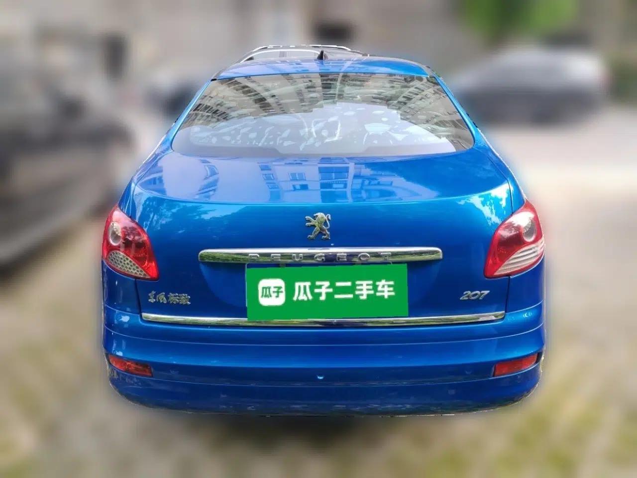 Peugeot 207 2011 Sedan 1.4L Manual Yule Edition — миниатюра 5