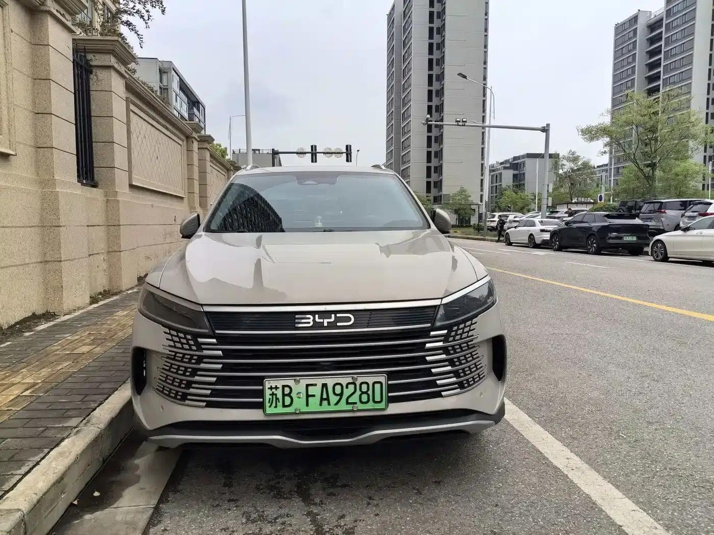 Hiace 05 DM-i 2025 DM-i Intelligent Driving Edition 115KM Flagship Model — миниатюра 2