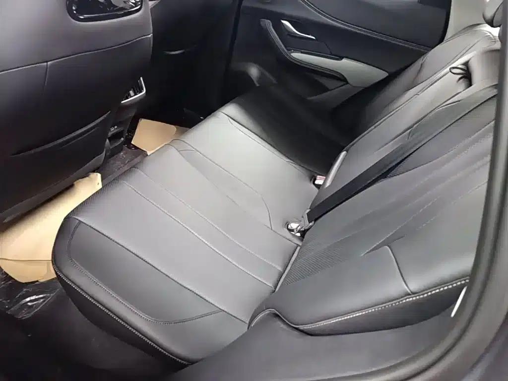 Hiace 05 DM-i 2025 DM-i Smart Driving Edition 75KM Premium — миниатюра 17