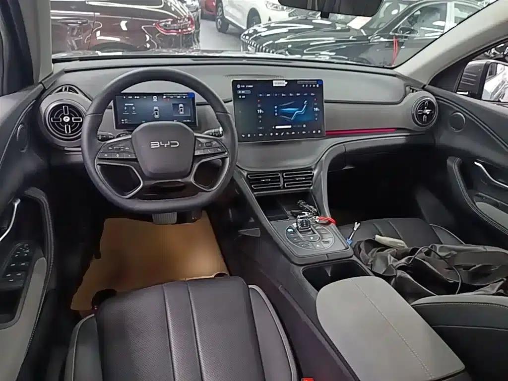Hiace 05 DM-i 2025 DM-i Smart Driving Edition 75KM Premium — миниатюра 10