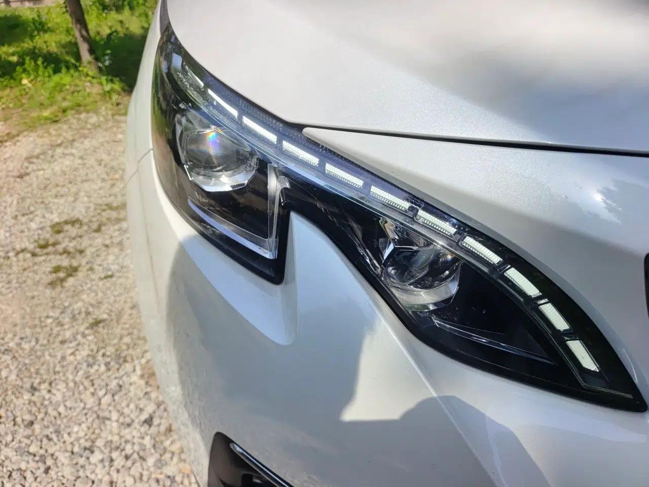 Peugeot 4008 New Energy 2020 1.6T PHEV Triple-Engine Luxury Edition — миниатюра 7