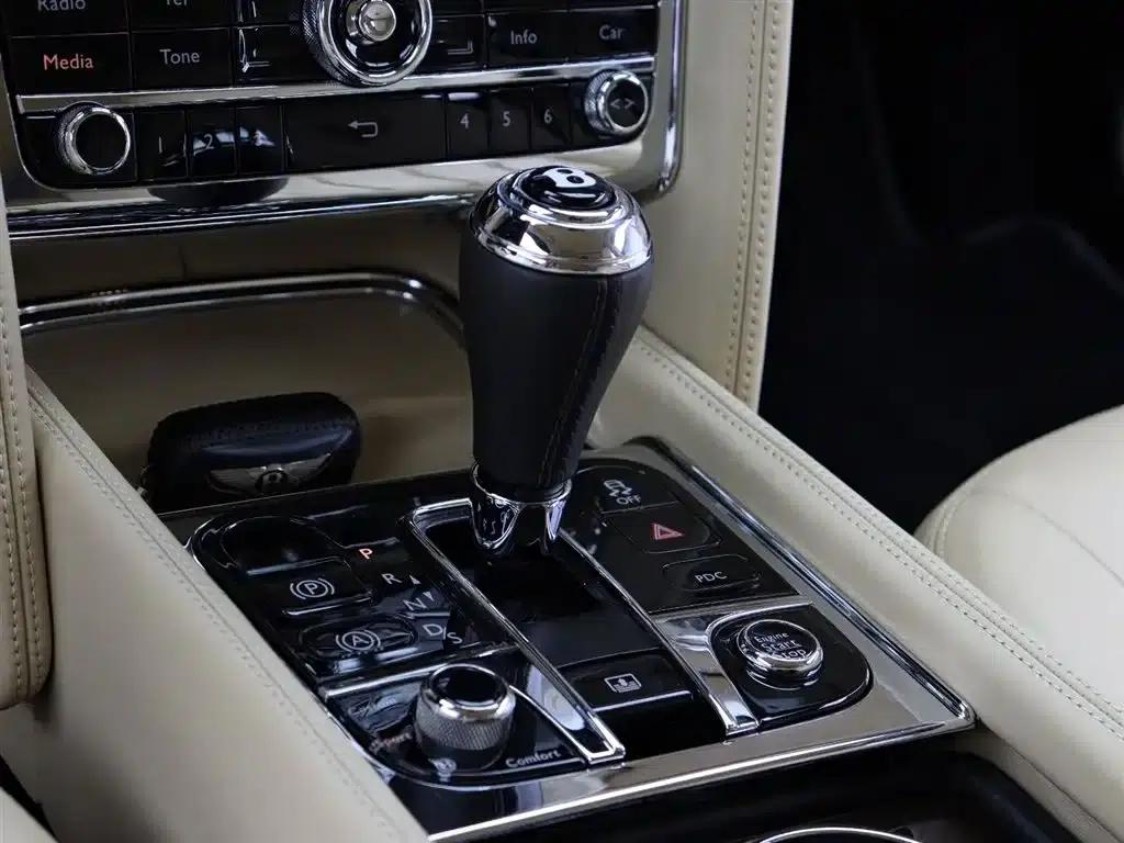 Mulsanne 2011 6.8T Luxury Edition — миниатюра 8