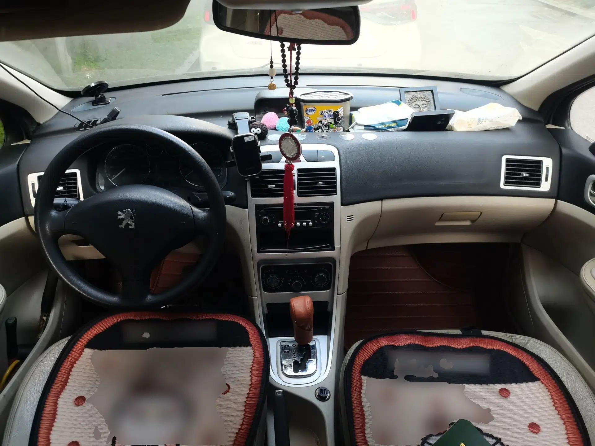 Peugeot 307 2012 Hatchback 1.6L Automatic Comfort Edition — миниатюра 10