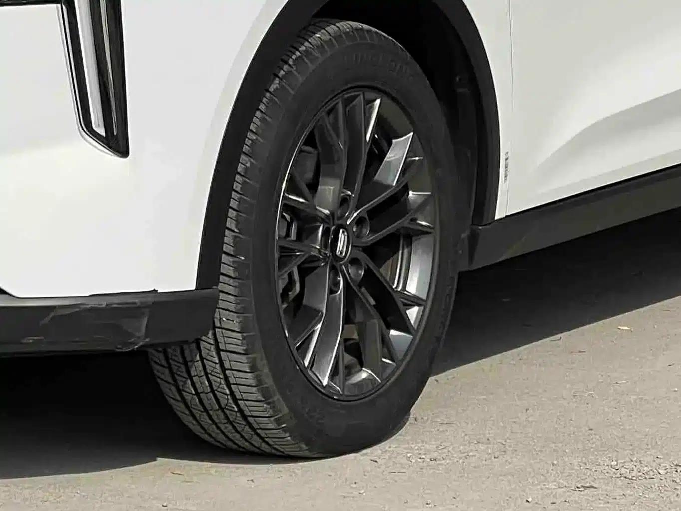 Bestune T55 2023 1.5T Automatic Leap Forward Edition — миниатюра 14