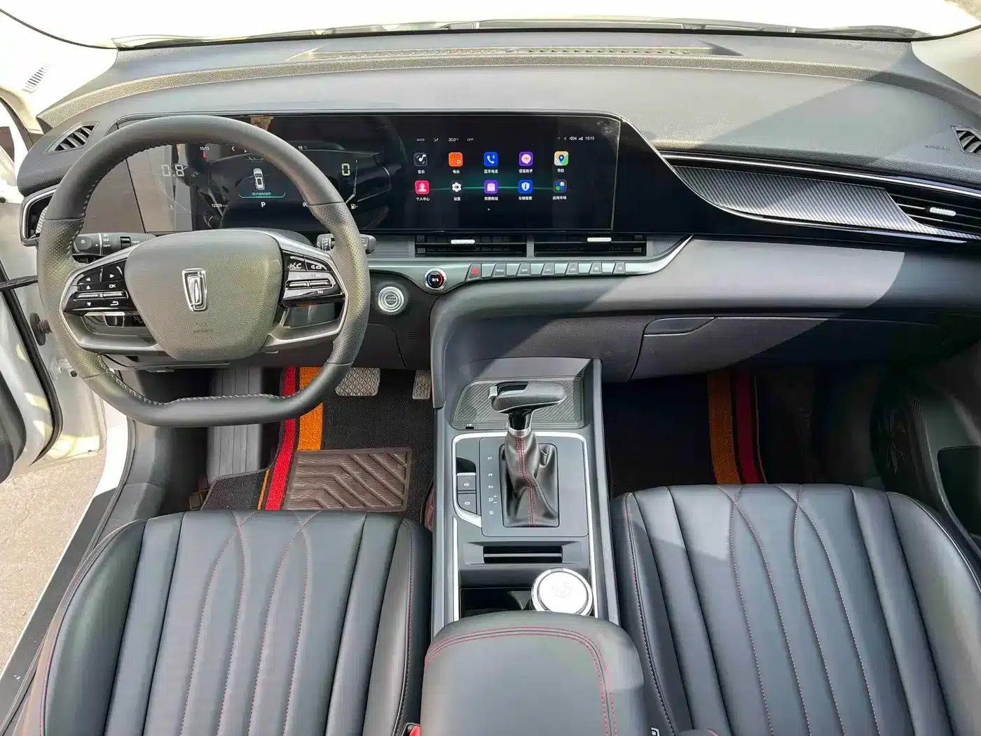 Bestune T55 2023 1.5T Automatic Leap Forward Edition — миниатюра 18