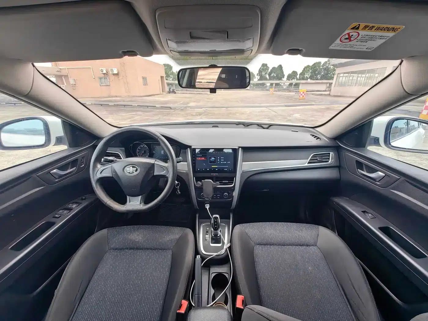 Bestune B30EV 2019 EV400 — миниатюра 11