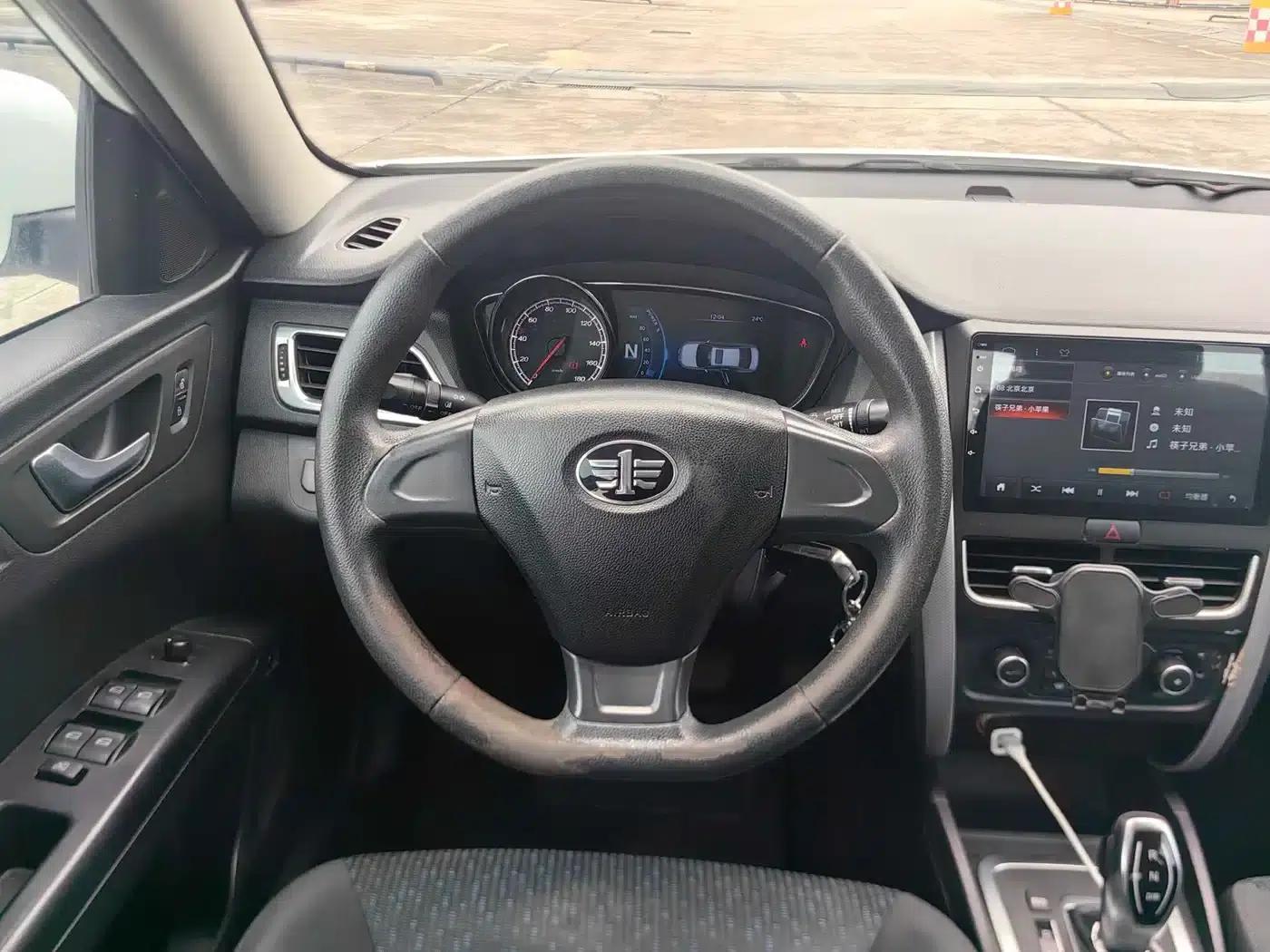 Bestune B30EV 2019 EV400 — миниатюра 13