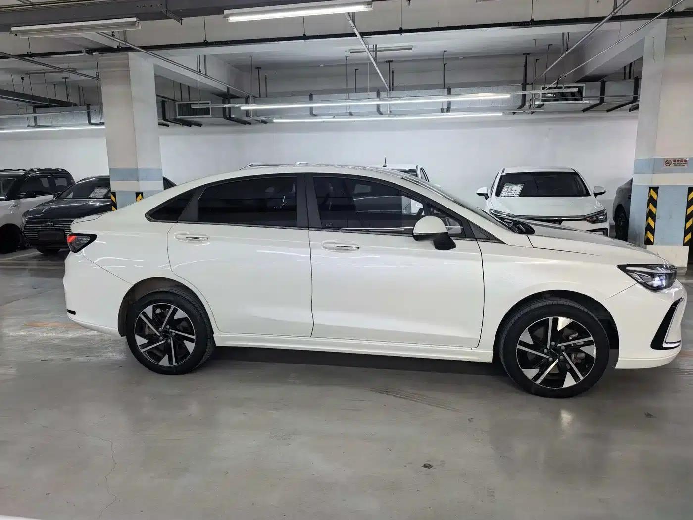 Beijing EU5 2022 High-Power Luxury Edition for Ride-Hailing Vehicles — миниатюра 4