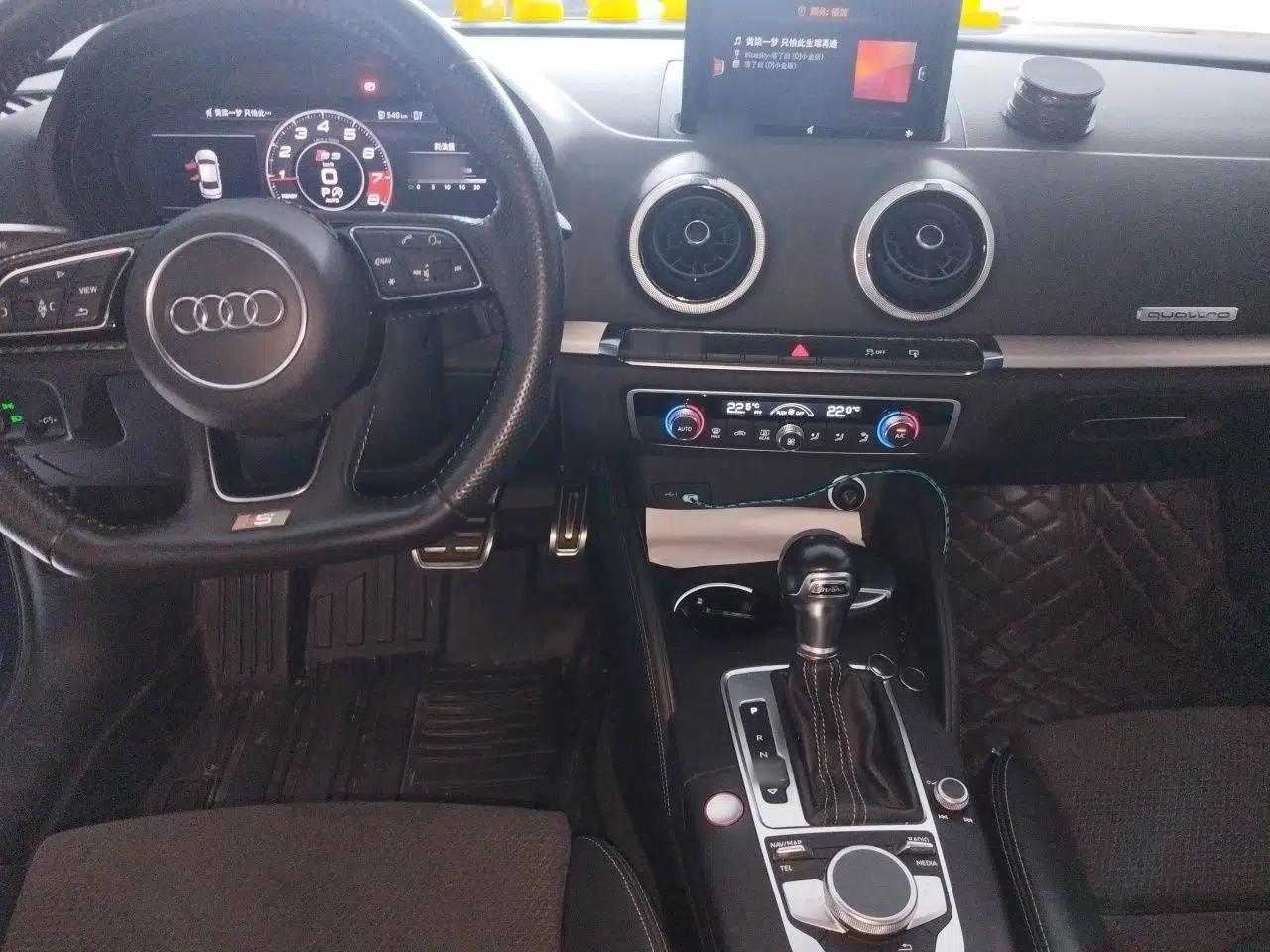 Audi S3 2017 Year Restyled S3 2.0T Limousine — миниатюра 10