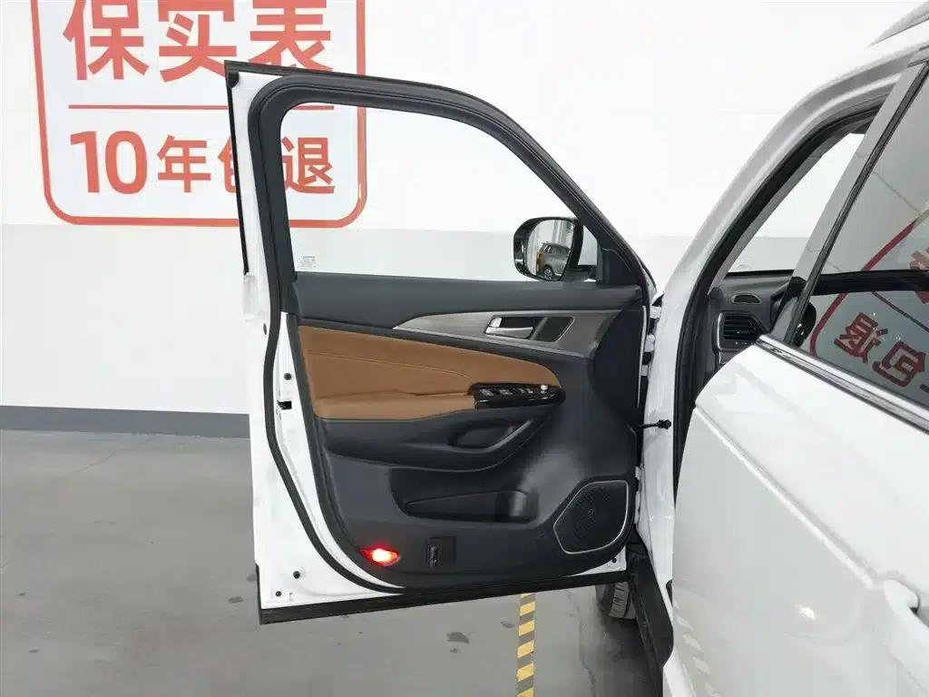 Changan CS95 2017 2.0T 2WD Smart Edition — миниатюра 8