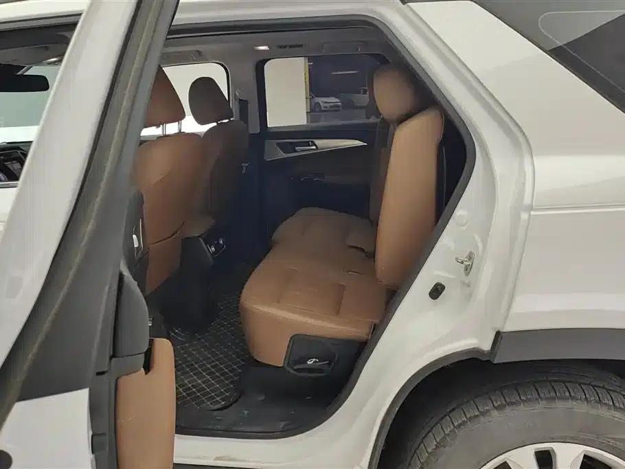 Changan CS95 2018 2.0T AWD Glory Edition — миниатюра 11