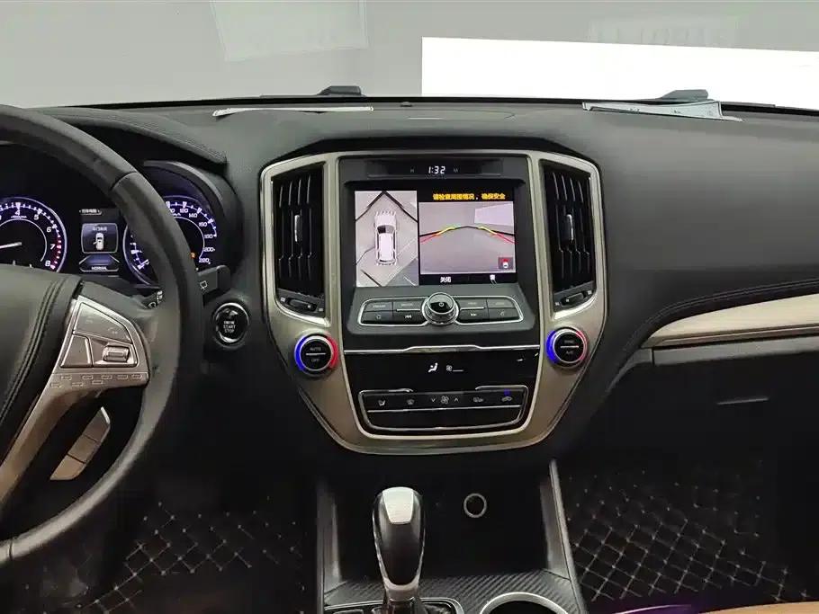 Changan CS95 2018 2.0T AWD Glory Edition — миниатюра 13