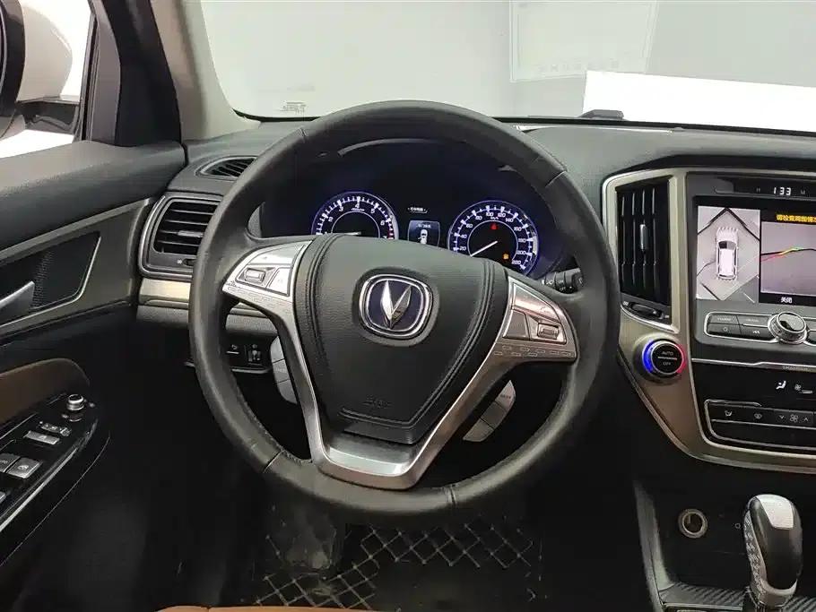 Changan CS95 2018 2.0T AWD Glory Edition — миниатюра 15