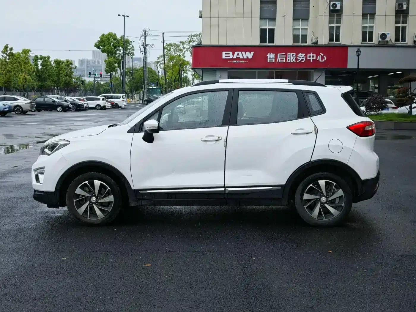 Changan CS15EV 2019 400e — миниатюра 3