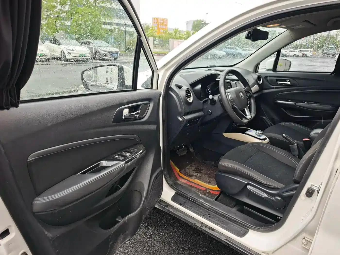 Changan CS15EV 2019 400e — миниатюра 4
