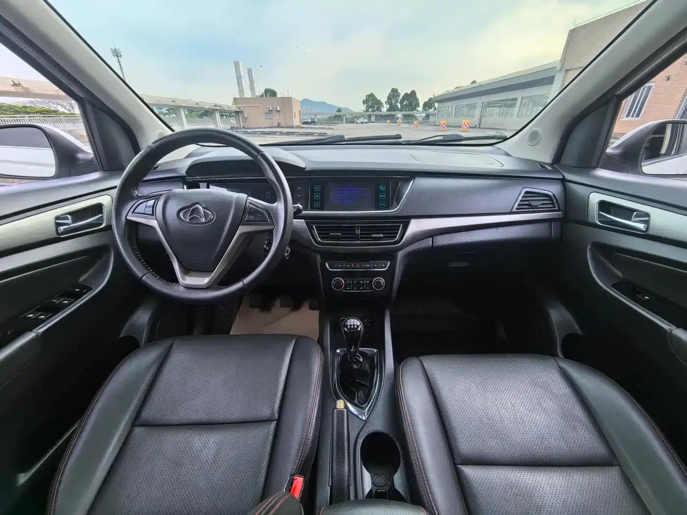 Changan Oushang A600 2016 1.5L Manual Deluxe 7-Seater — миниатюра 11